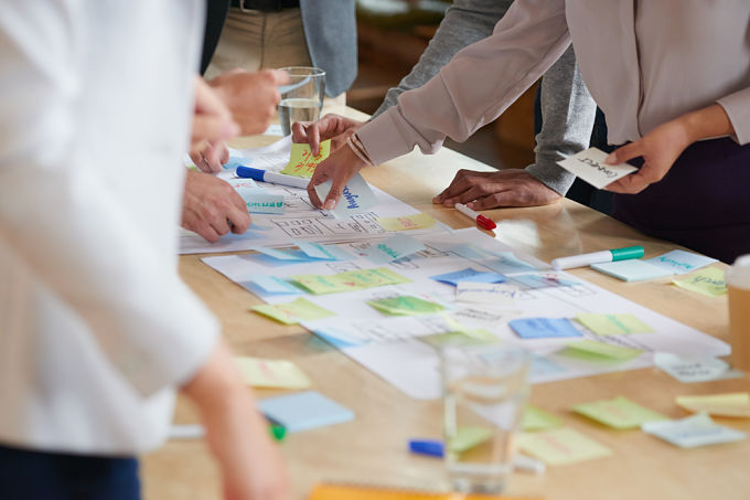 Cinco técnicas para organizar con éxito una sesión de Brainstorming