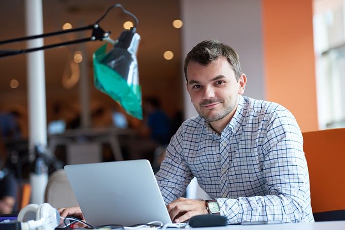 Trucos para emprender sin arruinarse el bolsillo #AdqualisRecomienda