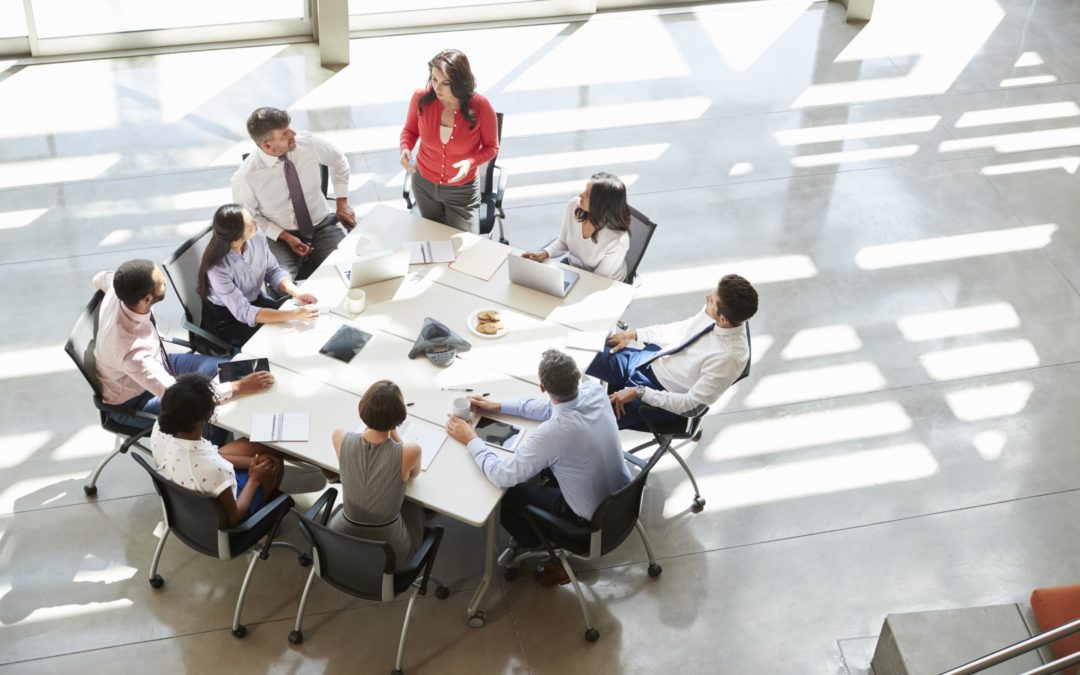 Liderazgos femeninos y masculinos: la virtud está en el término medio